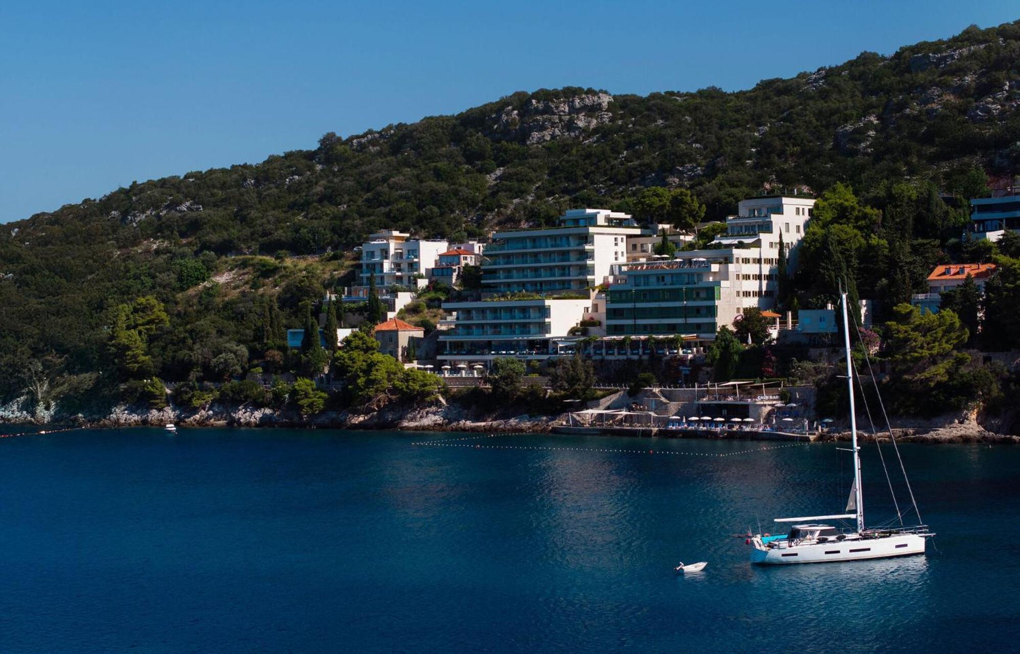 فندق More دوبروفينك المظهر الخارجي الصورة View of the hotel from the sea