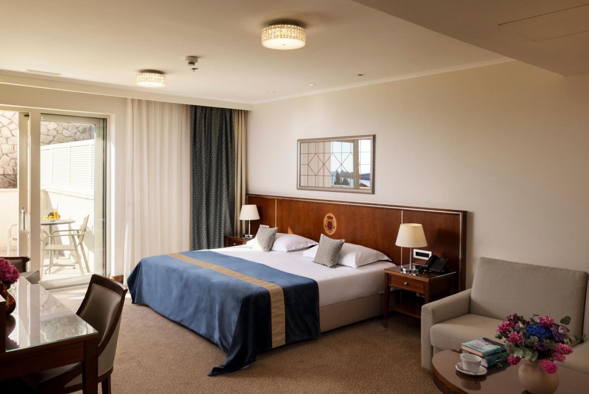 فندق More دوبروفينك المظهر الخارجي الصورة A room at the Dan Hotel